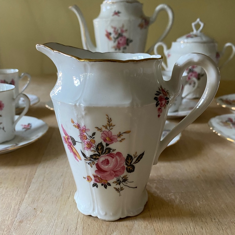 Limoges B et Cie porcelain coffee service circa 1965. 19 piece set - Picture 5 of 11